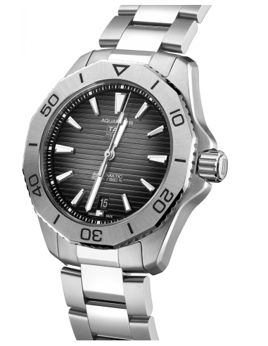 TAG HEUER AQUARACER PROFESSIONAL 200...