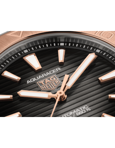 TAG HEUER AQUARACER PROFESSIONAL 200 TAG HEUER AQUARACER PROFESSIONAL 200