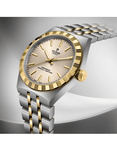 TUDOR Royal