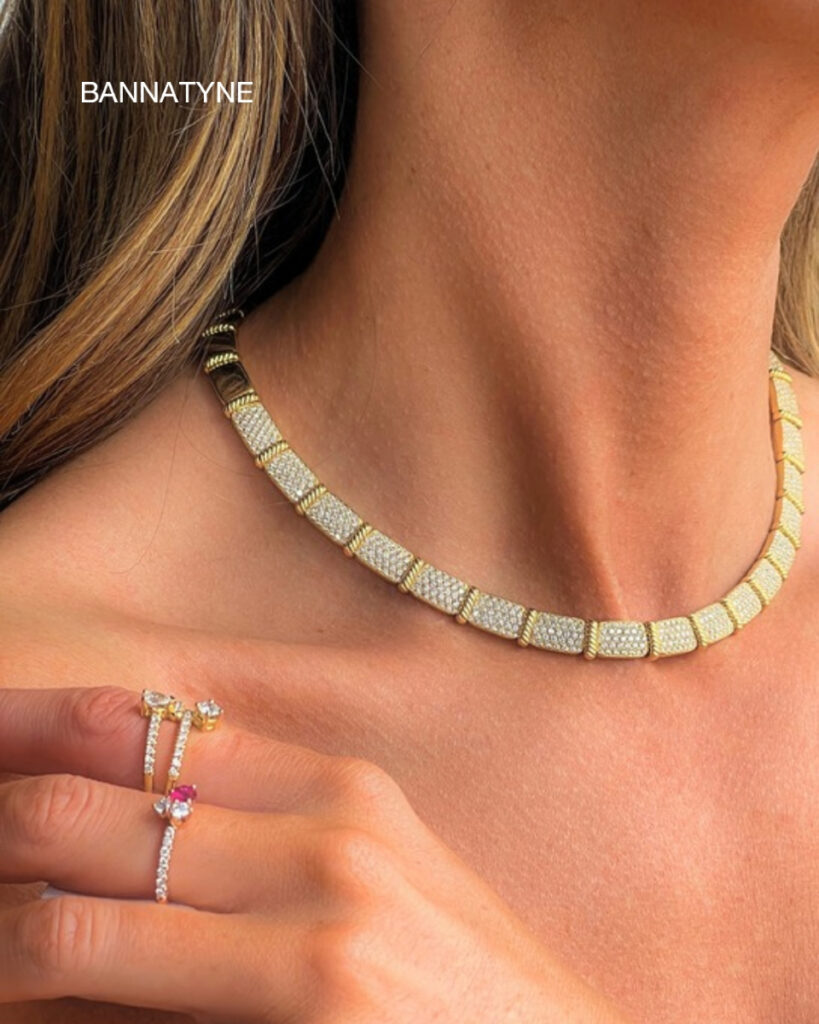 cómo combinar joyas