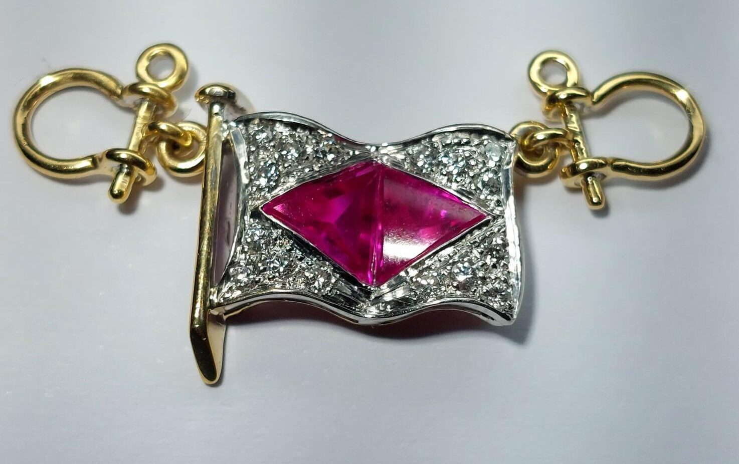 Banderas náuticas en joyería